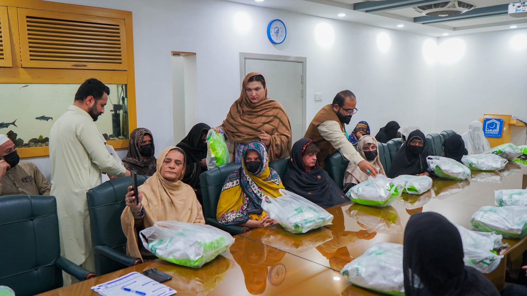 Alkhidmat Distributes Meat to Transgender Community